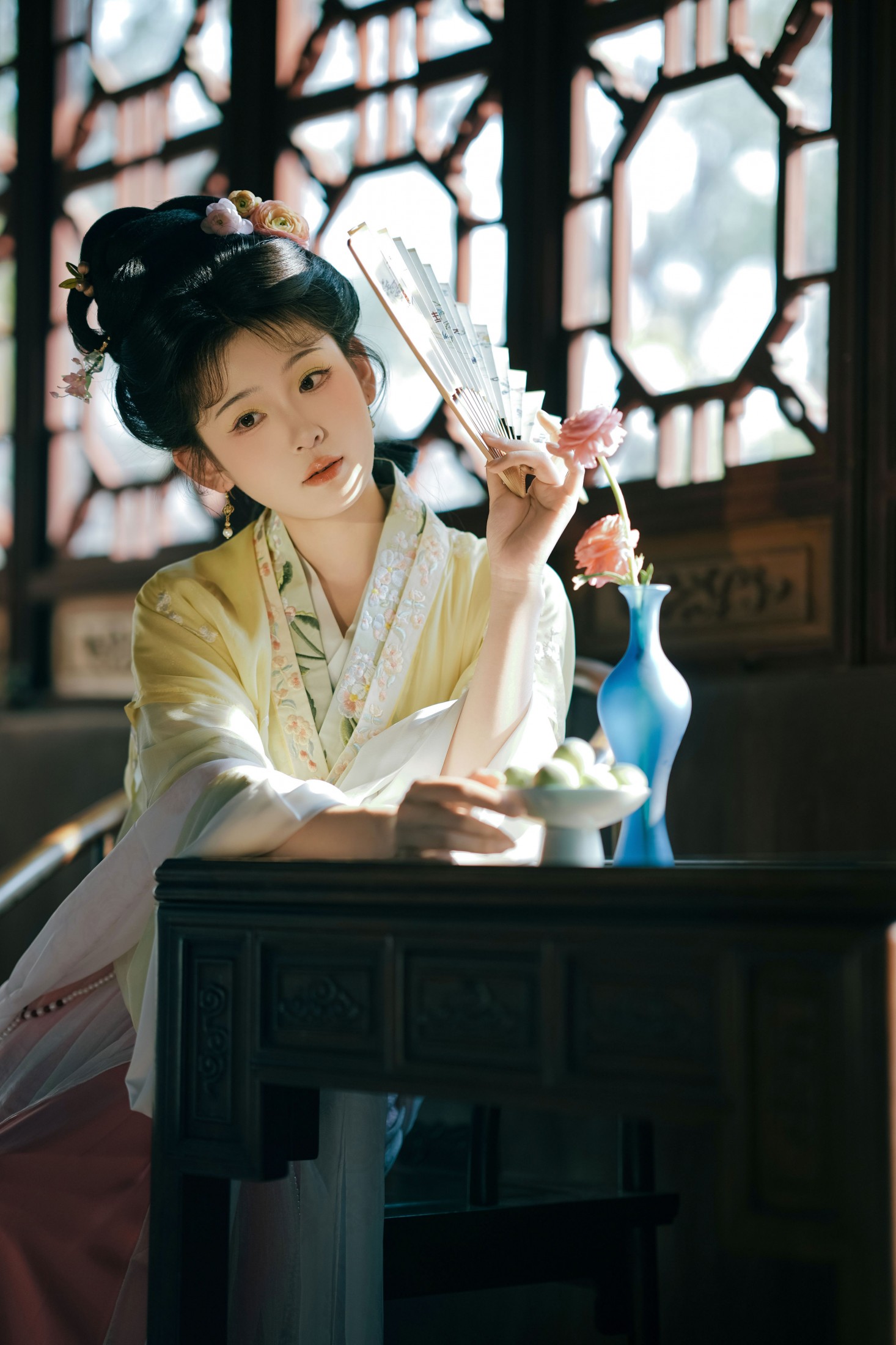 图片[1]-甜心芽芽 – 《观我旧往，同我仰春》[16P]-蜜私库